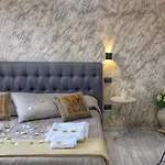 Domus Michaeli Perfetto Per Famiglie E Gruppi Confortevoli Vicino Agli Scavi E Al Centro