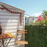 Bed & Breakfast Domus Michaeli Perfetto Per Famiglie E Gruppi Confortevoli Vicino Agli Scavi E Al Centro