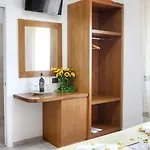 Domus Michaeli Perfetto Per Famiglie E Gruppi Confortevoli Vicino Agli Scavi E Al Centro Bed & Breakfast