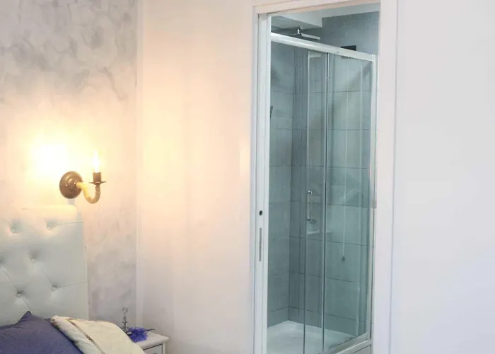 Bed & Breakfast Domus Michaeli Perfetto Per Famiglie E Gruppi Confortevoli Vicino Agli Scavi E Al Centro 4*